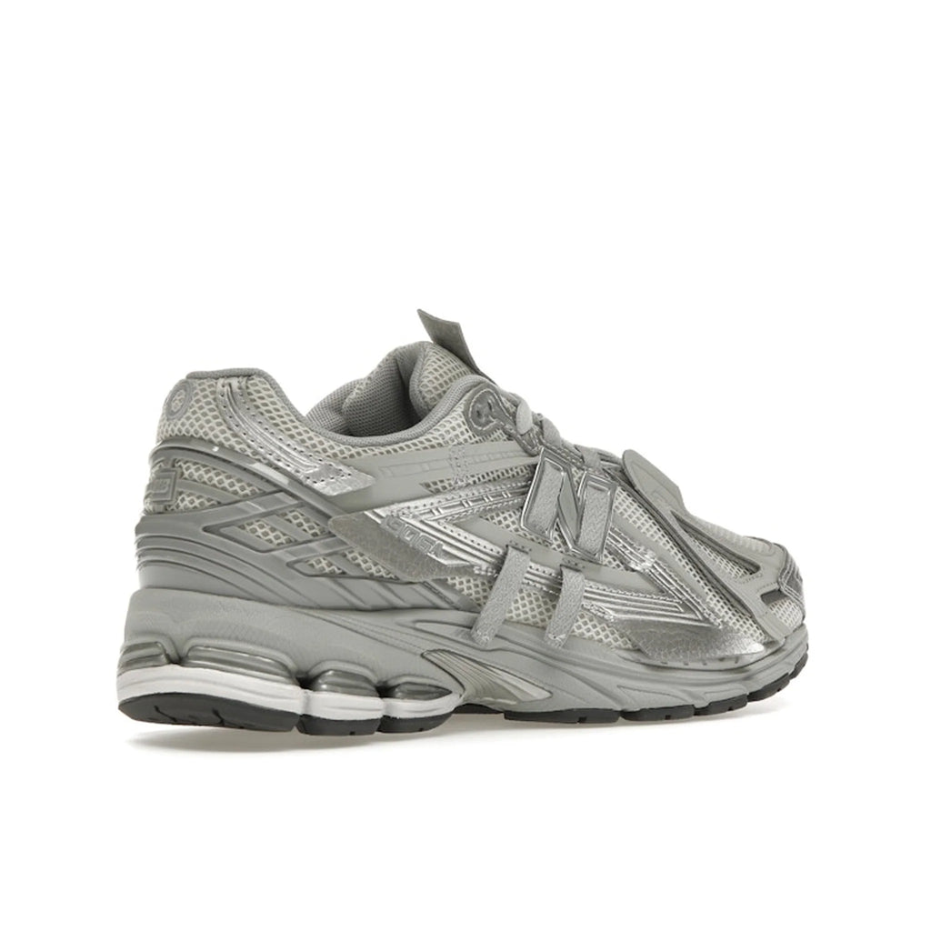 New Balance 1906A Concrete Silver Metallic